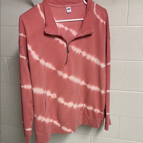 Old Navy Sweaters - Old Navy Coral Tie-Dye Sweatshirt